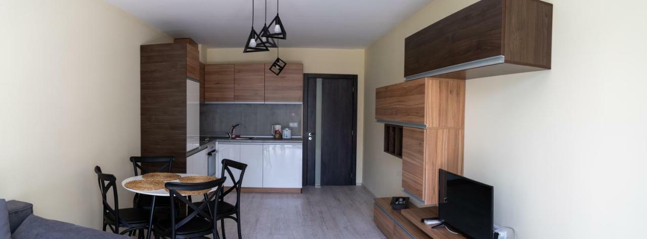 La Familia Apartments Várna Kültér fotó