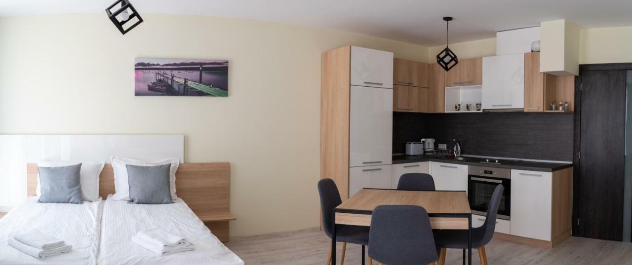 La Familia Apartments Várna Kültér fotó