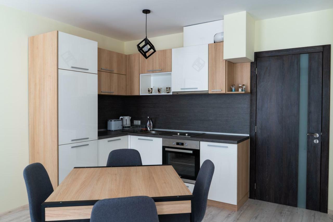 La Familia Apartments Várna Kültér fotó