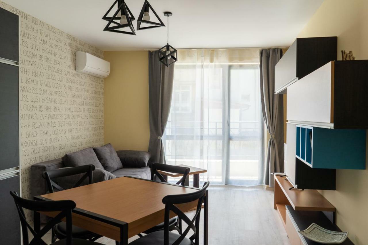 La Familia Apartments Várna Kültér fotó