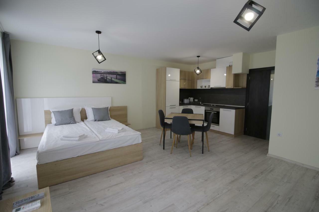 La Familia Apartments Várna Kültér fotó
