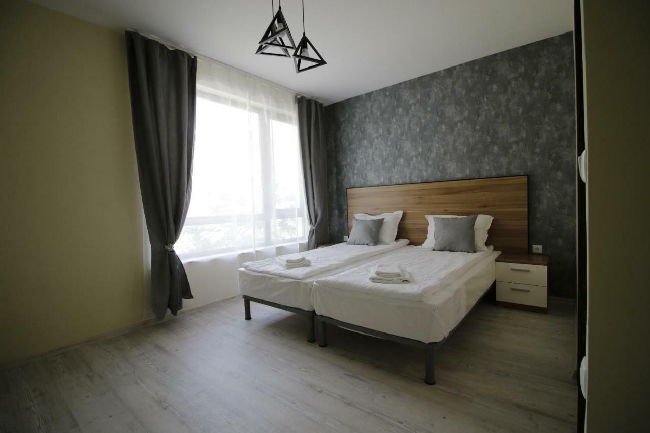 La Familia Apartments Várna Kültér fotó