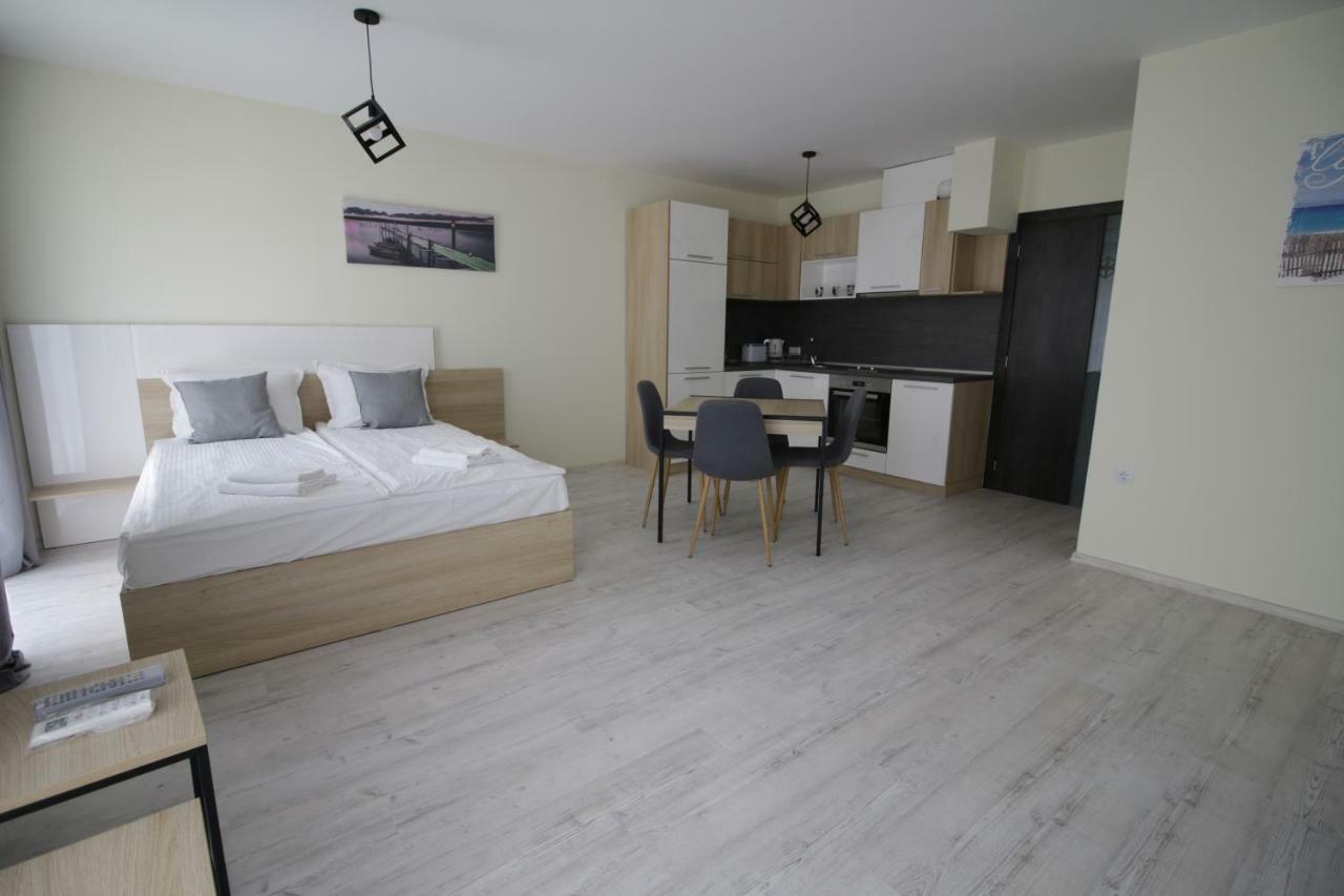 La Familia Apartments Várna Kültér fotó