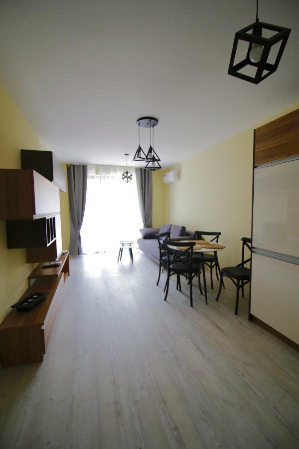 La Familia Apartments Várna Kültér fotó