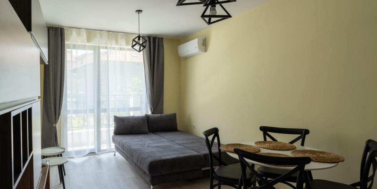 La Familia Apartments Várna Kültér fotó