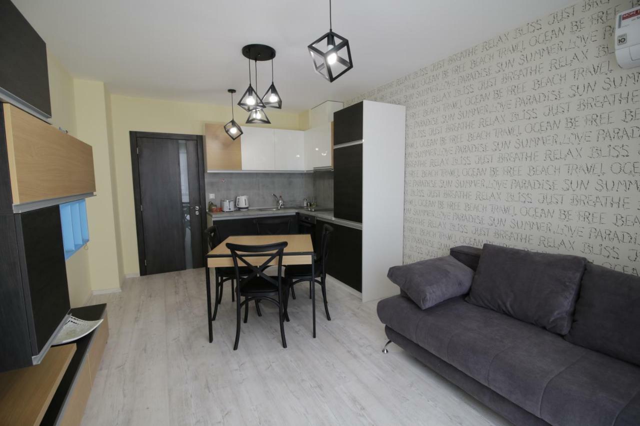 La Familia Apartments Várna Kültér fotó