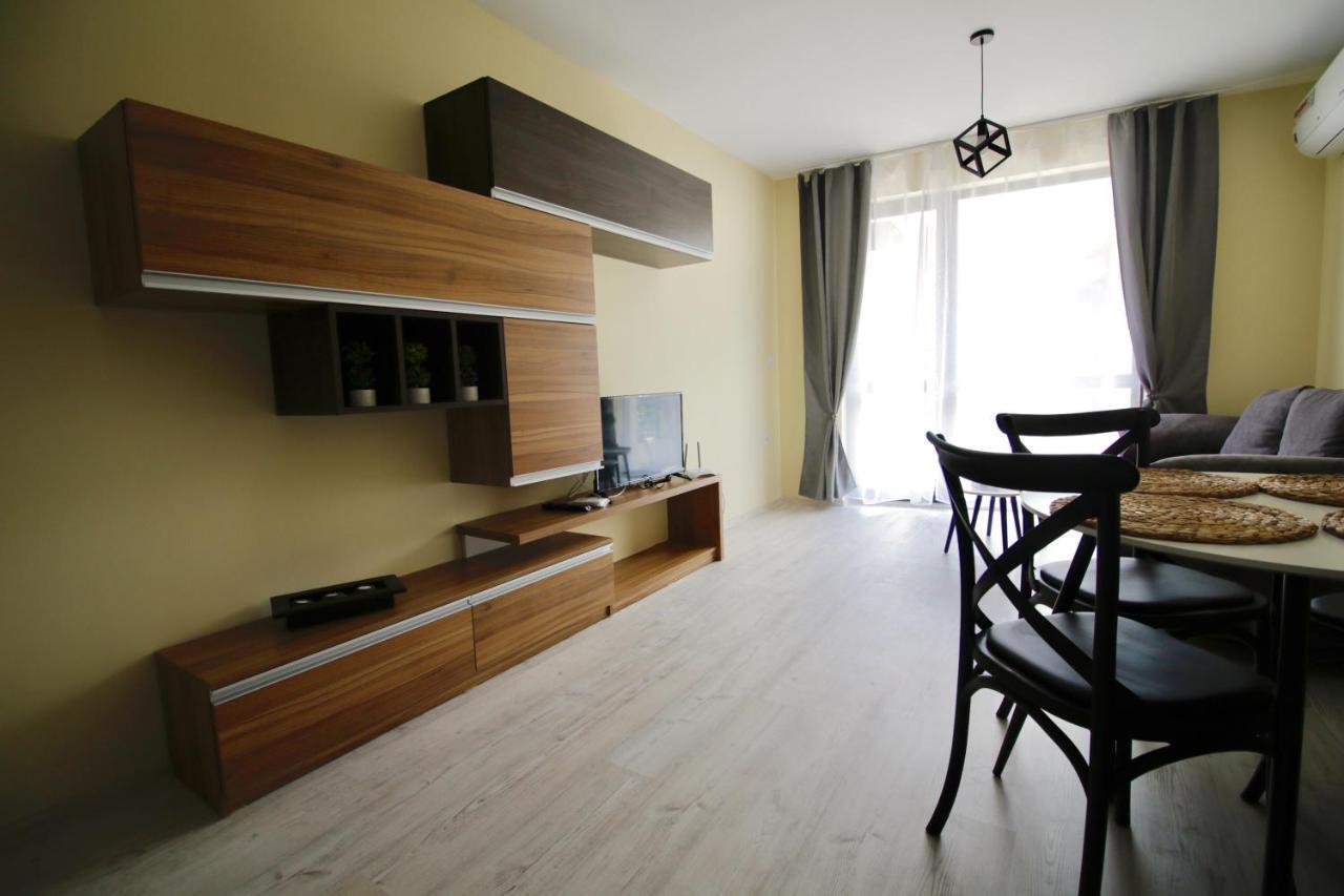 La Familia Apartments Várna Kültér fotó